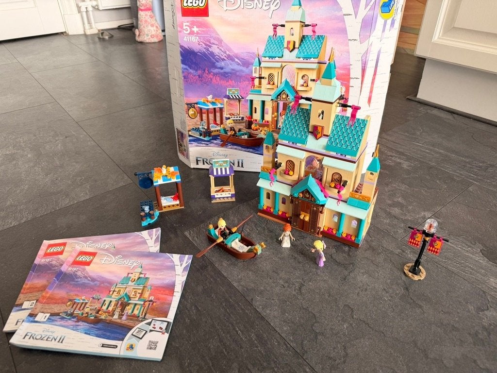 Lego Disney Frozen II Arendelle Kasteel 41167 COMPLEET, Inclusief instructies, Lego, Ophalen of Verzenden, Zo goed als nieuw