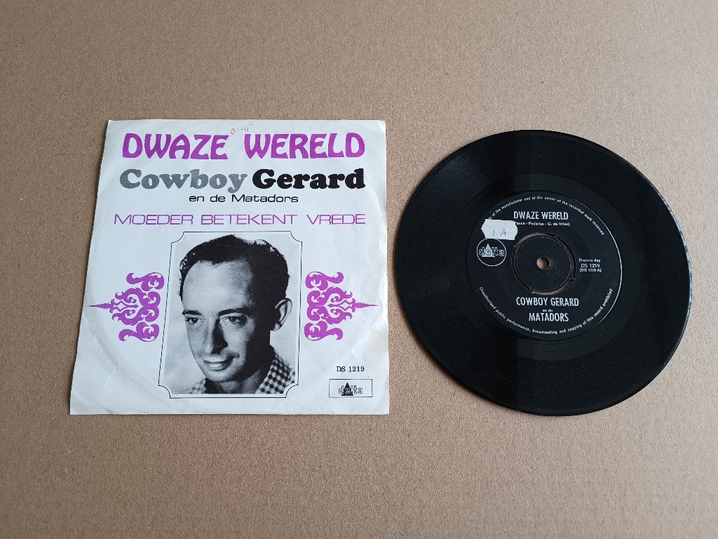 Single: Cowboy Gerard En De Matadors - Dwaze Wereld (1966), Verzenden, Gebruikt, Nederlandstalig