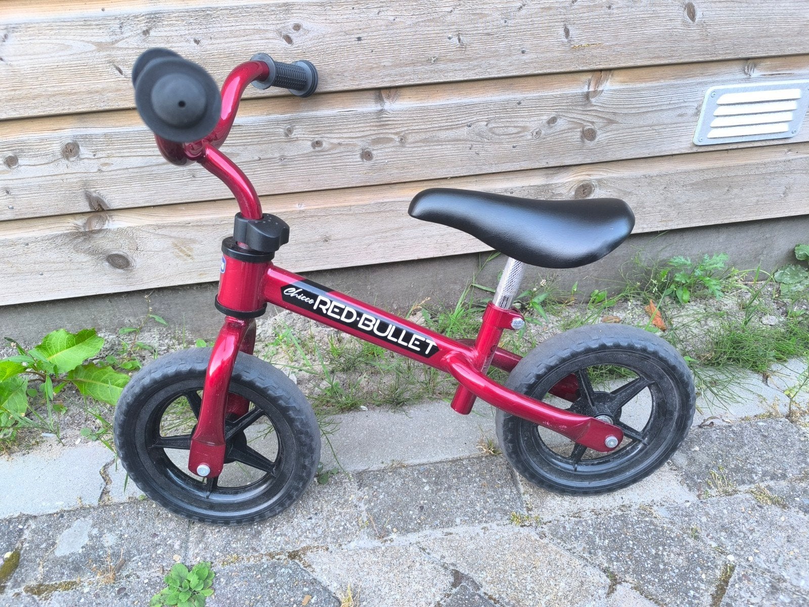 Chicco red bullet kinderfiets, Fietsen en Brommers, Fietsen | Kinderfietsjes, Ophalen of Verzenden, Minder dan 16 inch