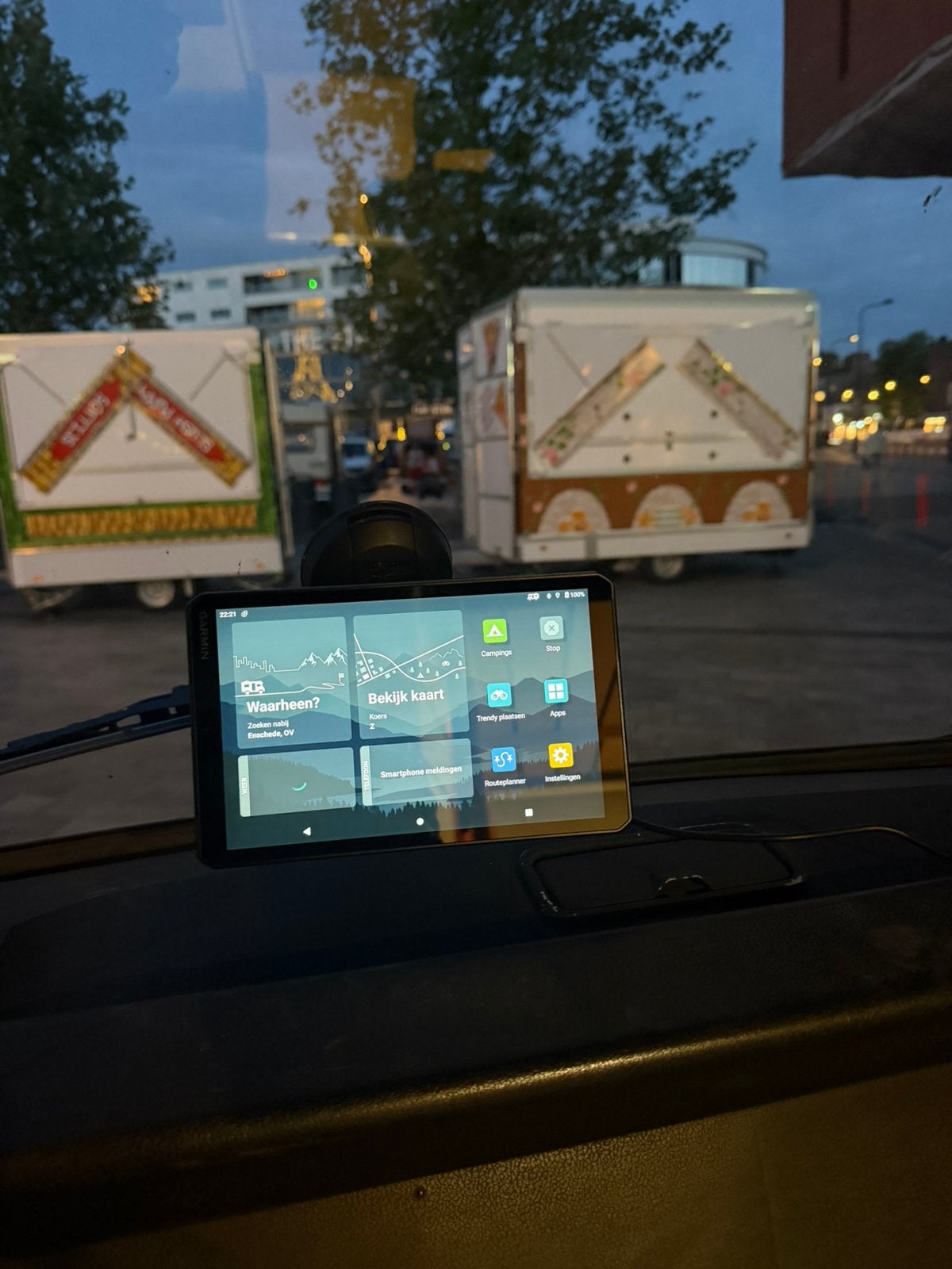 Gezocht: Garmin navigatie Camper 895 of 1095, Ophalen of Verzenden, Zo goed als nieuw