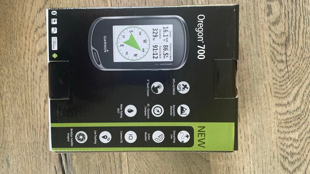 Garmin Oregon 700 GPS-apparaat met accessoires, Ophalen of Verzenden, Zo goed als nieuw, Navigatie of Gps