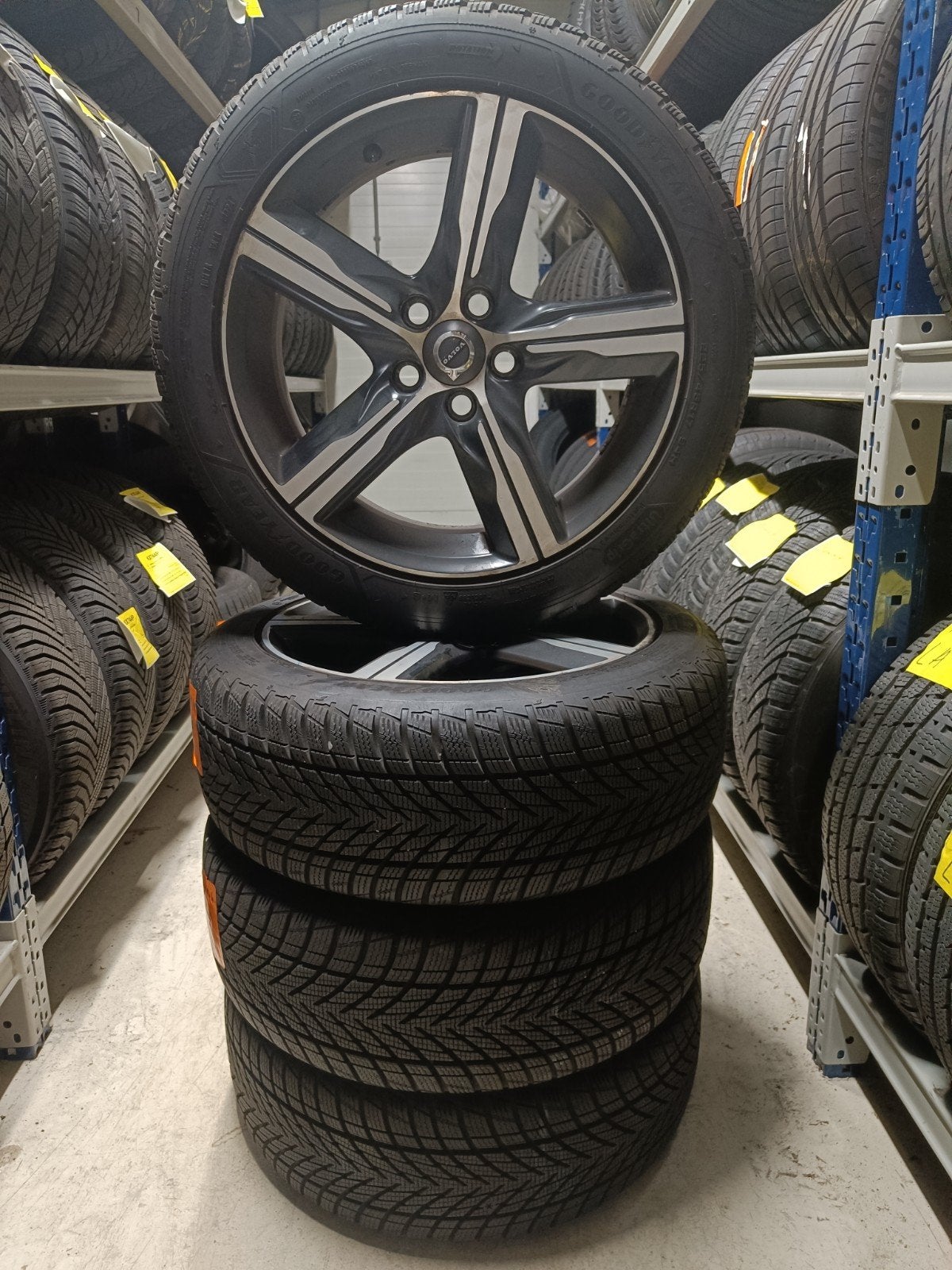 Winterset Ixion 17" +7 mm. 225/45/17 Goodyear Ultragrip, Auto-onderdelen, Ophalen, Gebruikt, Banden en Velgen, 17 inch