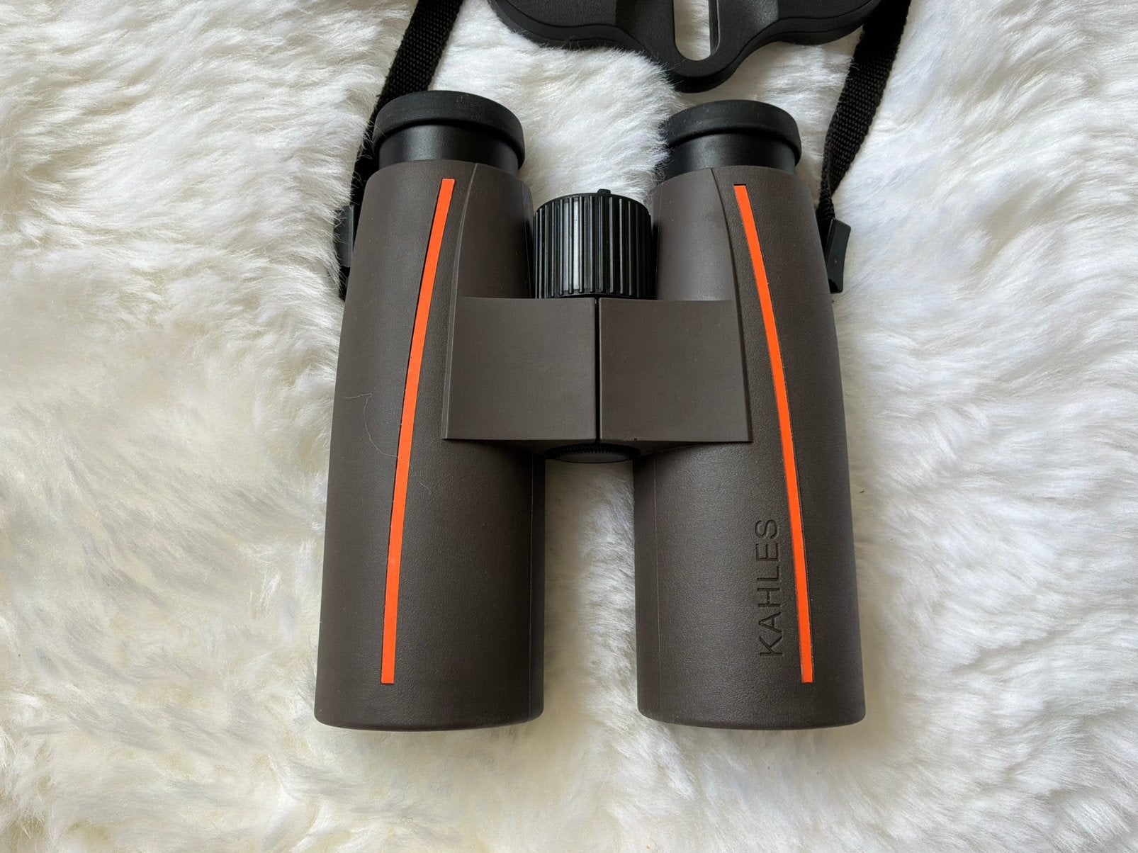 Kahles Helia S 10X42 verrekijker in nieuwstaat, Ophalen, Zo goed als nieuw, 8 tot 12x, Dakkant (recht)