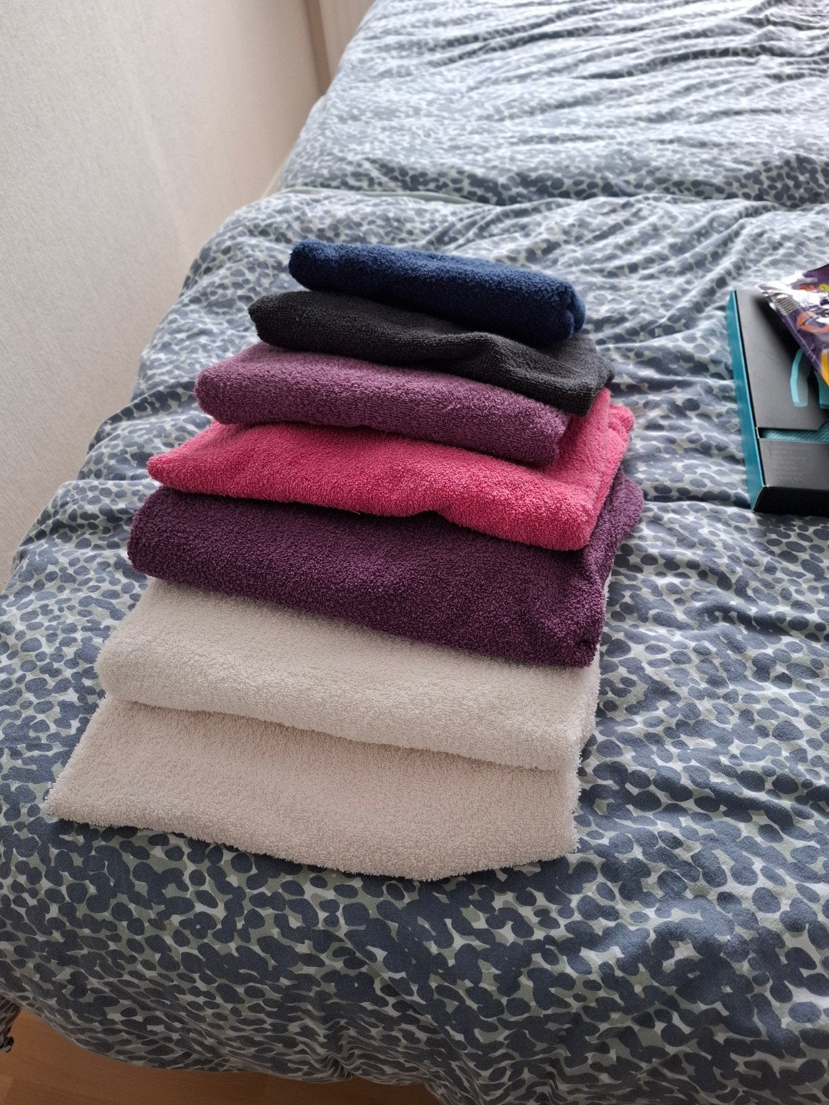 Stapeltje badlakens en 3 handdoeken, Ophalen, Gebruikt, Meerkleurig, Handdoek
