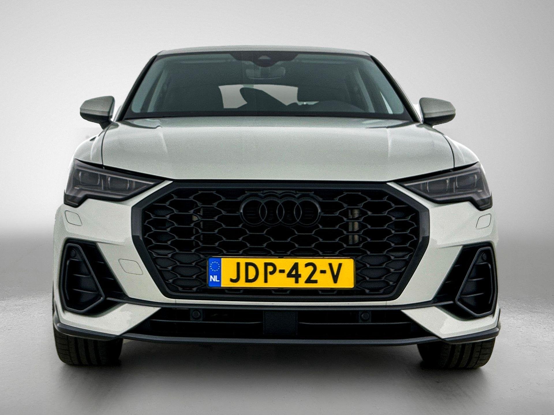 Audi Q3 Sportback 45 TFSI e Advanced Edition 245 PK l Adapti, Auto's, 12 maanden, Stof, Gebruikt, Euro 6