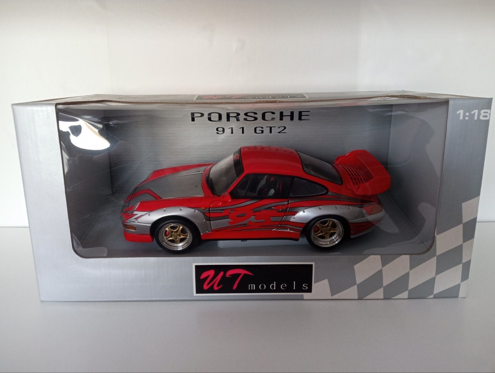 UT Models Porsche 911 GT2, Hobby en Vrije tijd, Modelauto's | 1:18, Ophalen of Verzenden, Zo goed als nieuw, Auto, UT Models