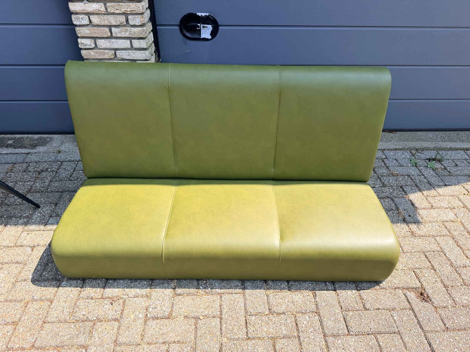 2x Groene bank/zitbank - 3-persoons - Zo goed als nieuw, Ophalen, Overige materialen, Minder dan 75 cm, 150 tot 200 cm