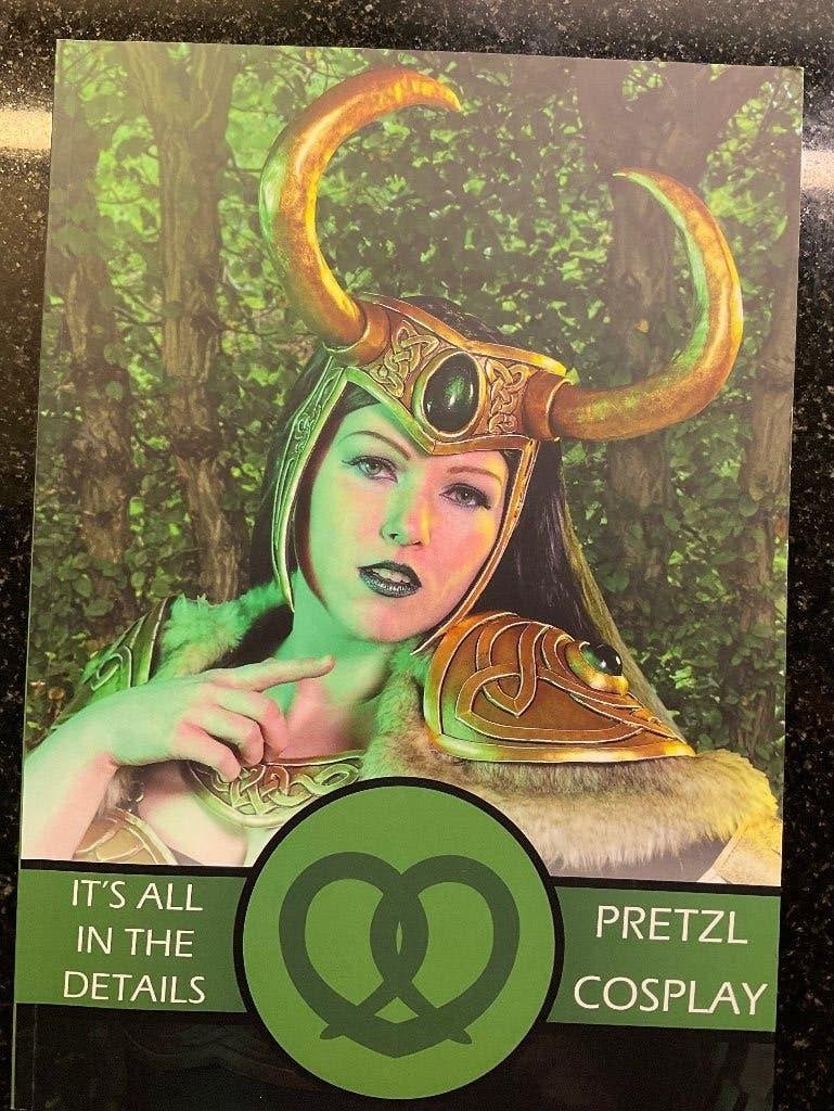Prachtig boek met ideeen voor Cosplay costums en toebehoren, Ophalen of Verzenden, Zo goed als nieuw, Overige typen