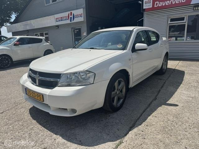 Dodge Avenger 2.7 V6 SXT Automaat, Auto's, Dodge, 450 kg, Gebruikt, 186 pk, Wit