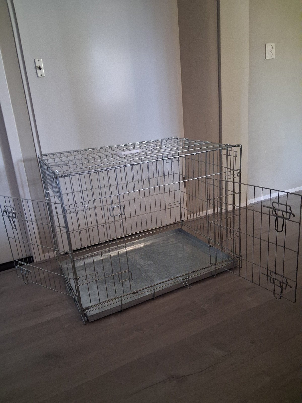 honden bench. Nieuw!, Ophalen