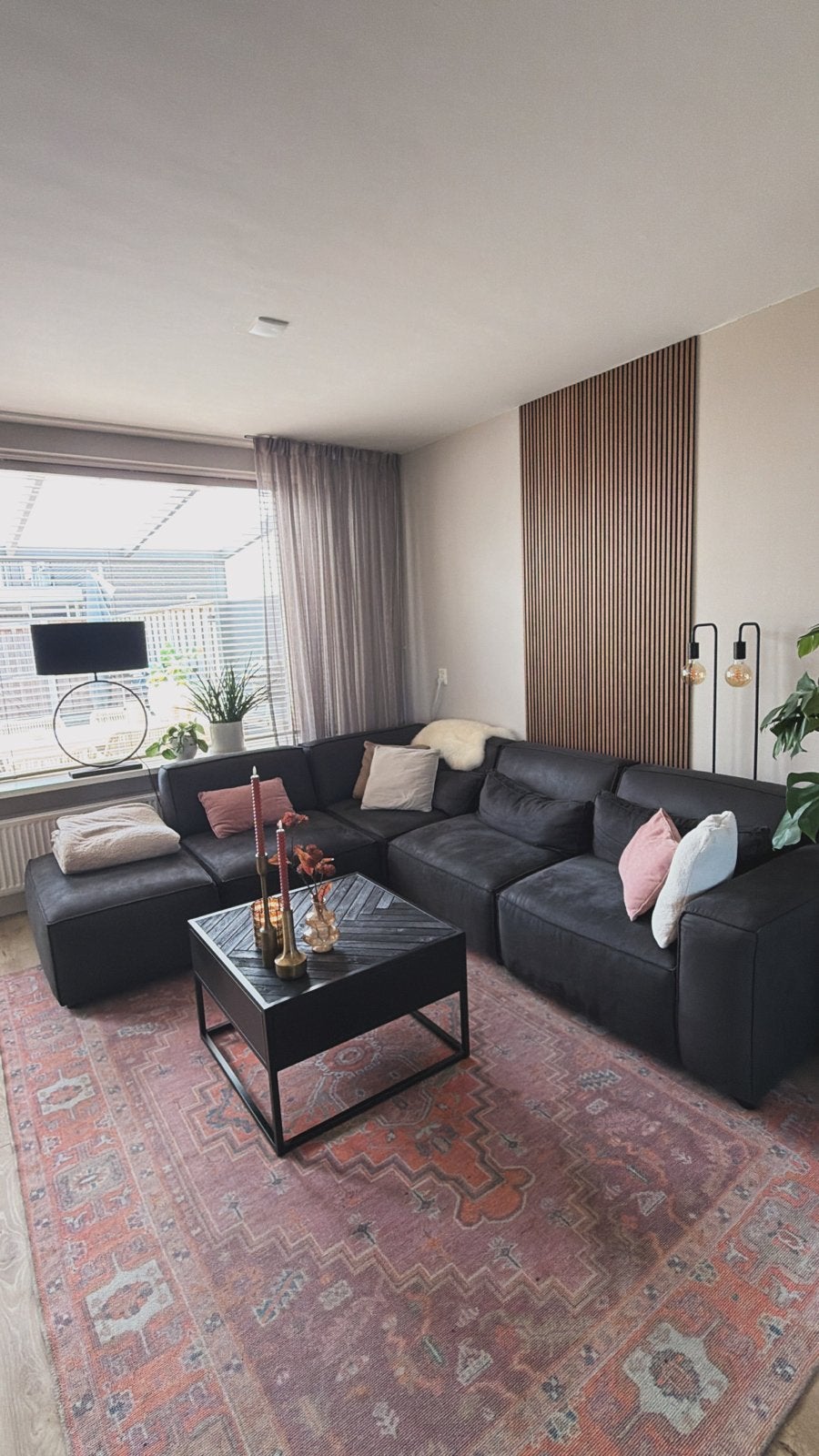 Moderne Hoekbank met Losse Elementen en Hocker, Ophalen, 250 tot 300 cm, Gebruikt, Hoekbank