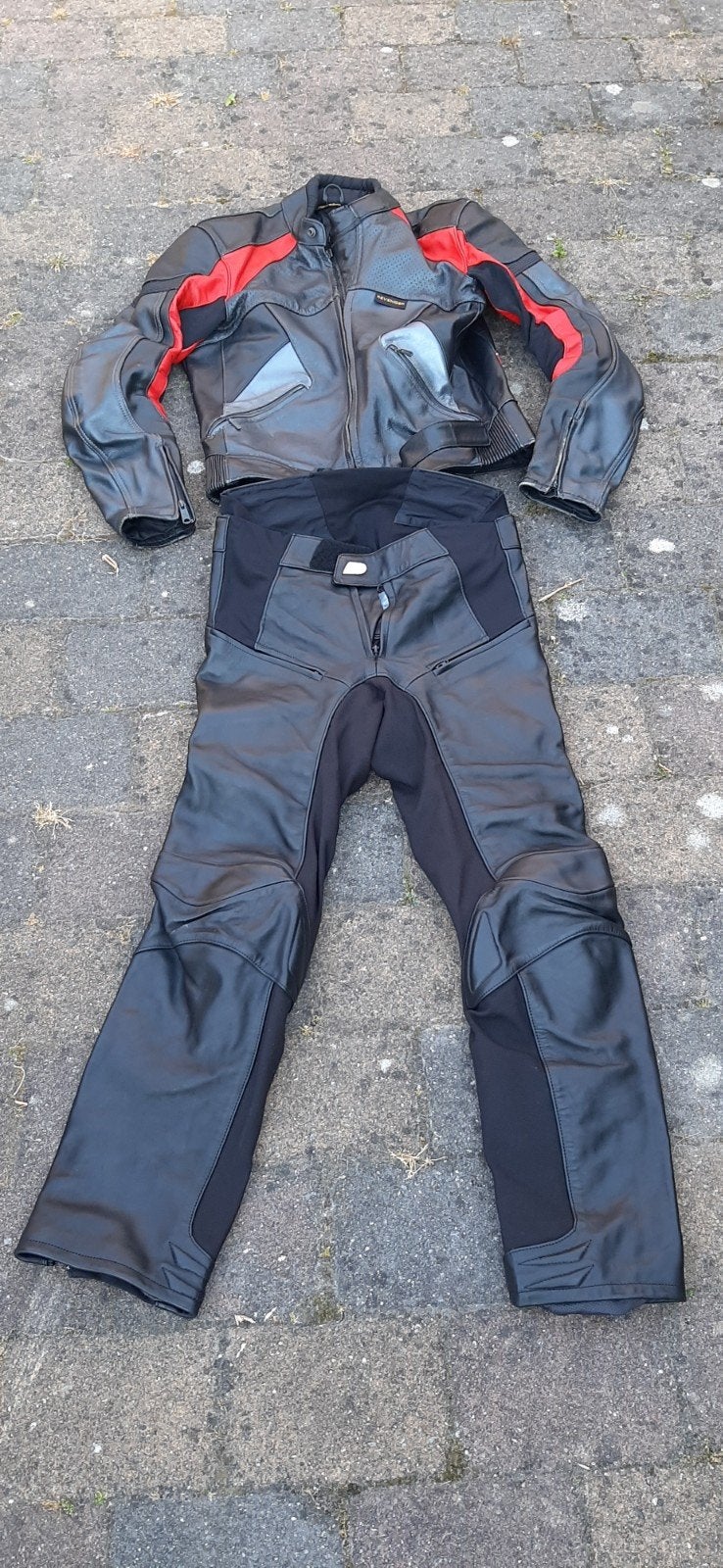 GRID/REVENGER Leren Motorpak - Zwart/Rood (Maat 50), Motoren, Kleding | Motorkleding, Ophalen of Verzenden