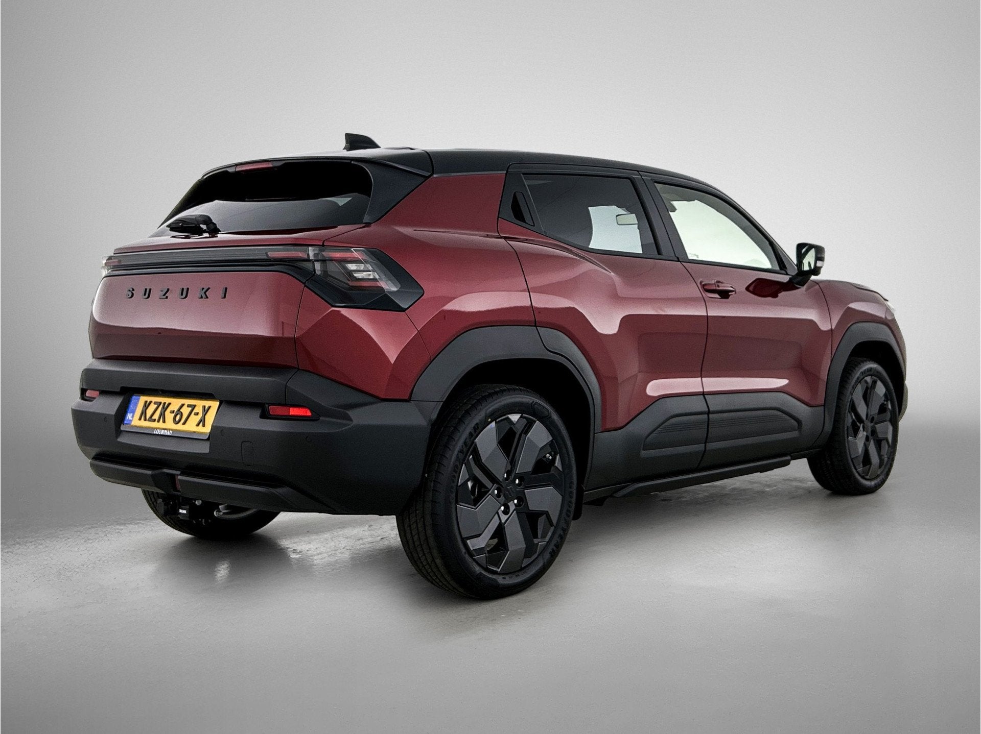 Suzuki e Vitara Style 61 kWh | Trekhaak afneembaar | Panoram, Auto's, Leder en Stof, Origineel Nederlands, 61 kWh, SUV of Terreinwagen