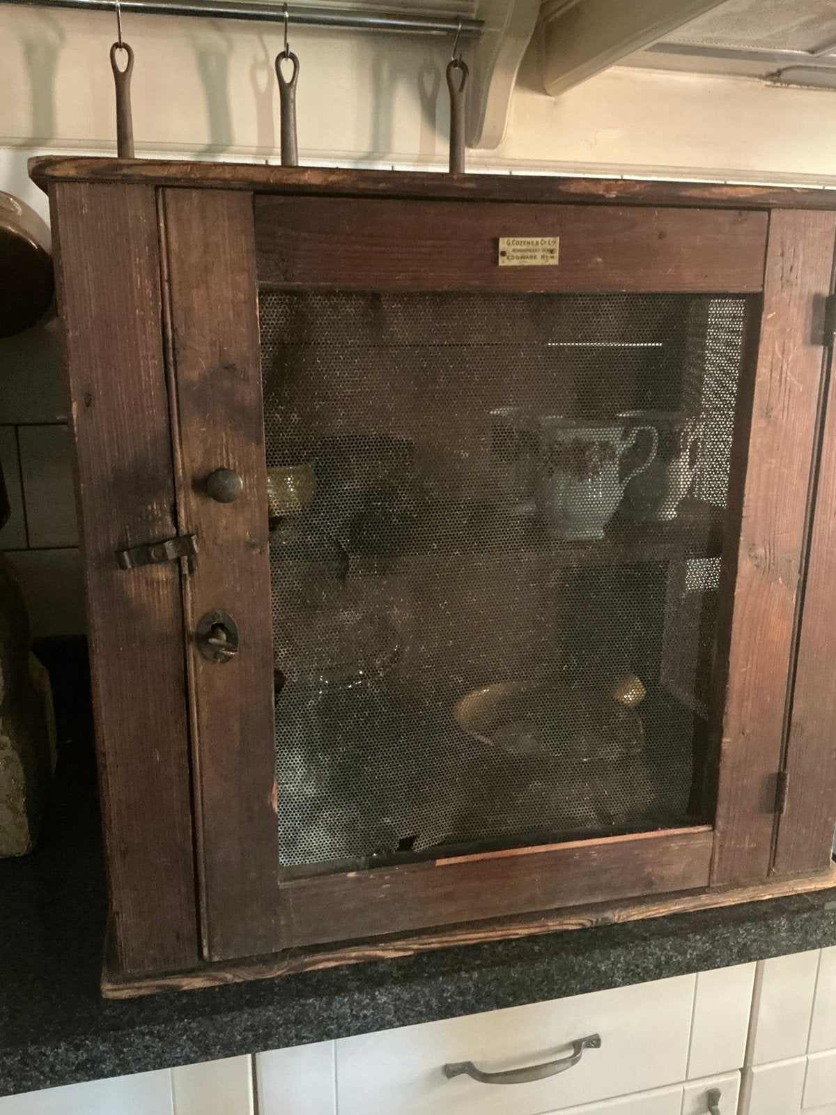 Antieke vliegen kast gemerkt, Antiek en Kunst, Ophalen