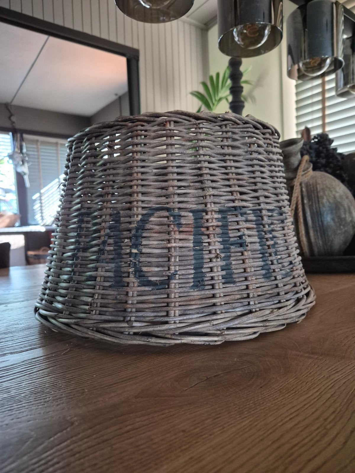 Riviera Maison rattan lampenkap groot vergrijsd zonder label, Ophalen of Verzenden, Zo goed als nieuw, Rond, Natuurlijk materiaal