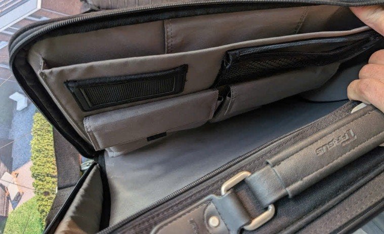 Universele Laptoptas merk Targus, Aktetas, Ophalen of Verzenden, Zo goed als nieuw, Targus