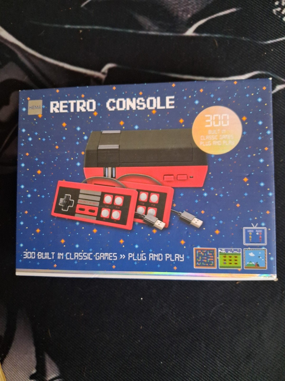Nieuwe HEMA Retro Console met 300 ingebouwde games, Ophalen of Verzenden, Nieuw