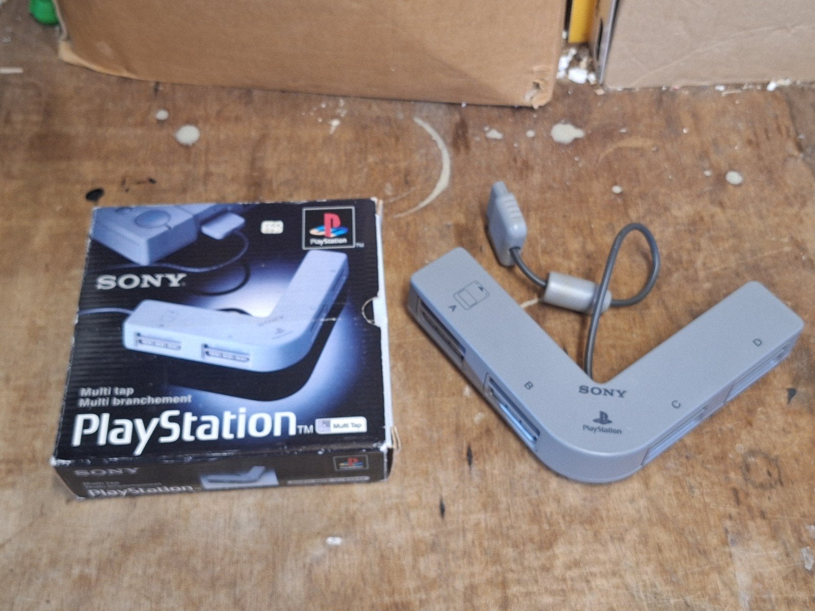 Sony PlayStation Multi Tap - Speel met meer spelers!, Spelcomputers en Games, Spelcomputers | Sony PlayStation 1, Ophalen of Verzenden