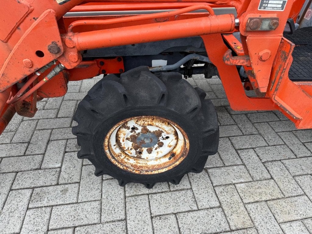 Kubota Aste minitrekker met voorlader - Gebruikt - met werk, Gebruikt, Tot 2500, Tot 80 Pk, Ophalen