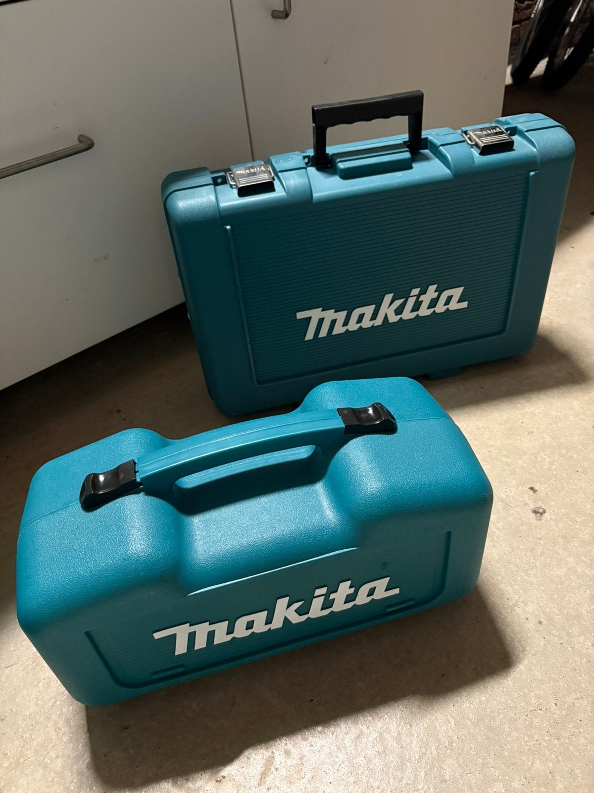 Makita gereedschapskoffer schuurmachine en accuboormachine, Ophalen of Verzenden, Zo goed als nieuw