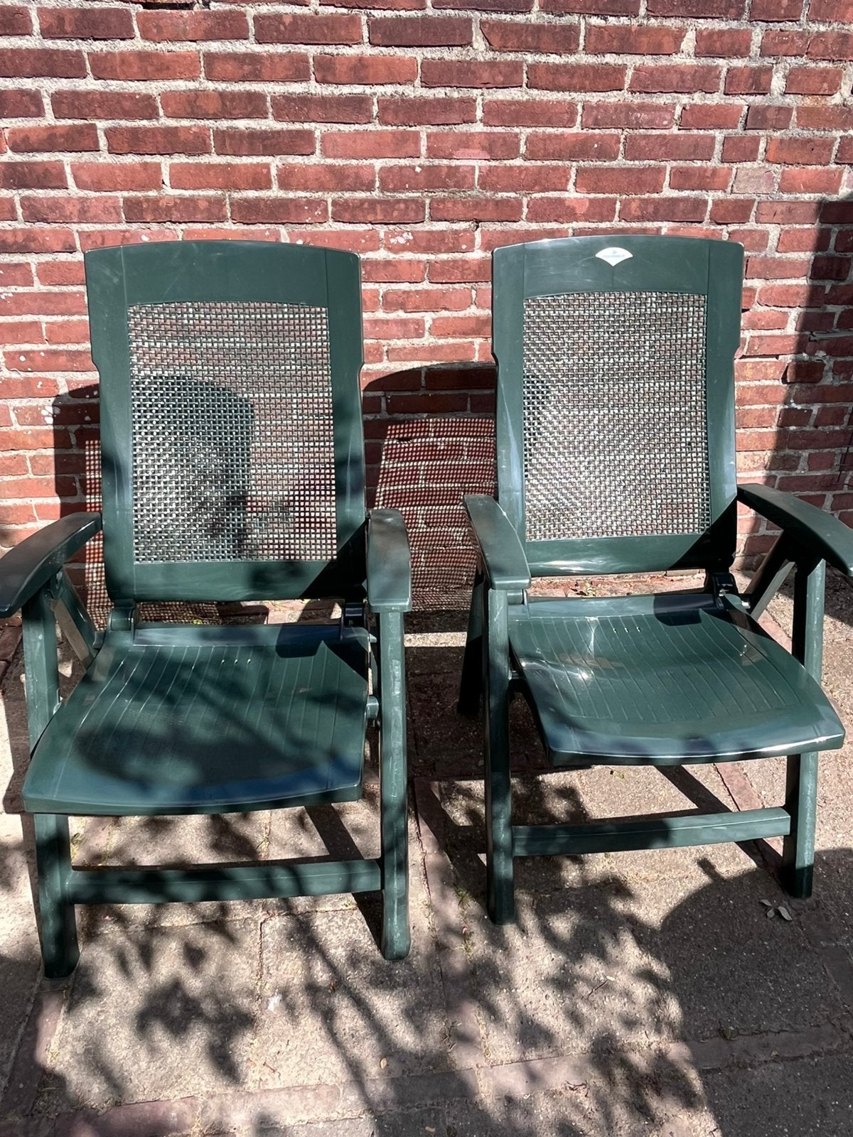 2 groene opklapbare tuinstoelen met kussens, Ophalen, Gebruikt, Kunststof, Inklapbaar