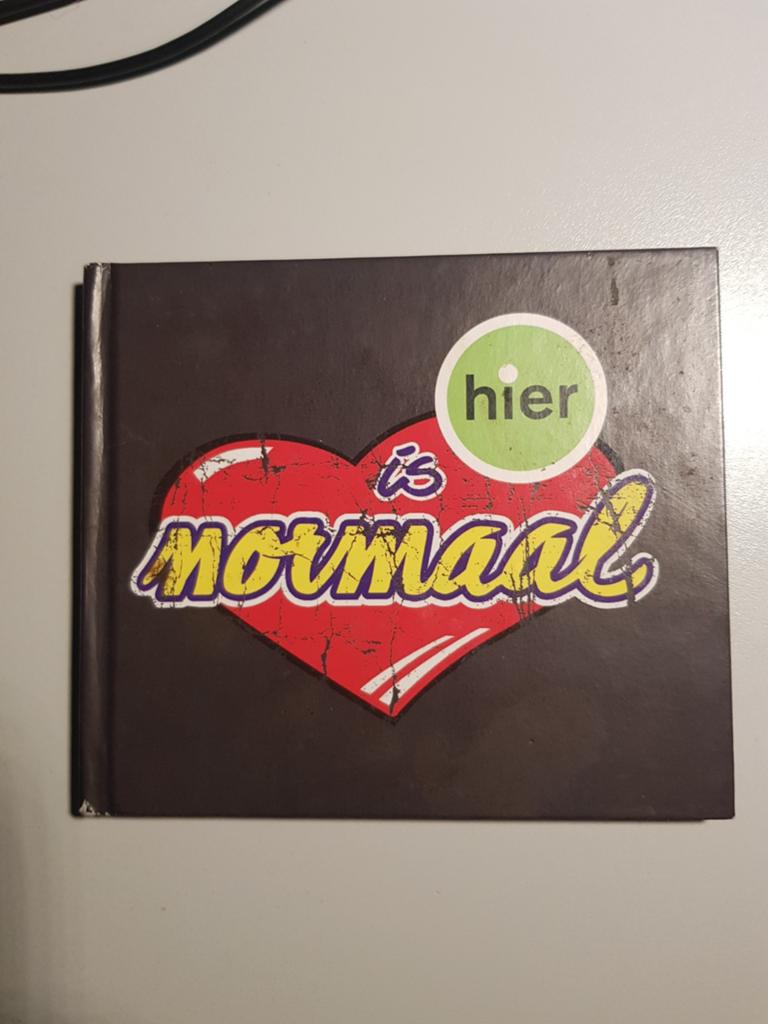 Hier is Normaal - CD (2006), Ophalen of Verzenden, Gebruikt, Streekmuziek
