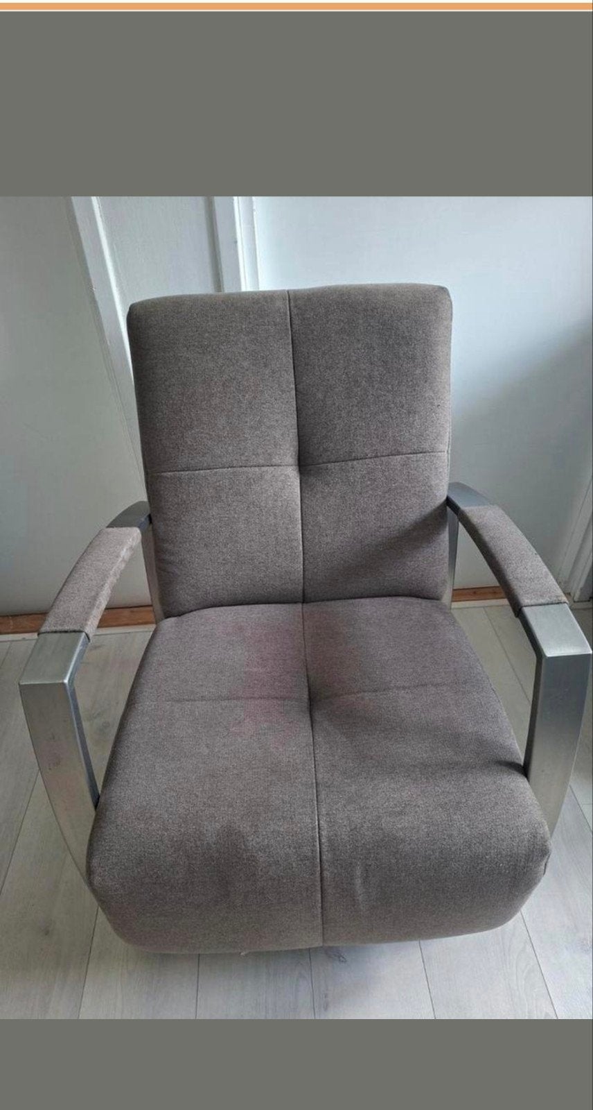 Comfortabele fauteuil met metalen frame 2 stuks, Ophalen, Gebruikt, 75 tot 100 cm, Metaal