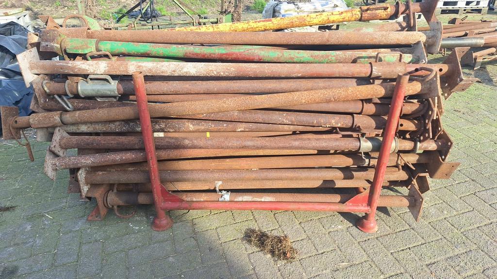 Bouwstempels te koop/te huur, Doe-het-zelf en Verbouw, Ophalen of Verzenden, Gebruikt, 250 mm of meer