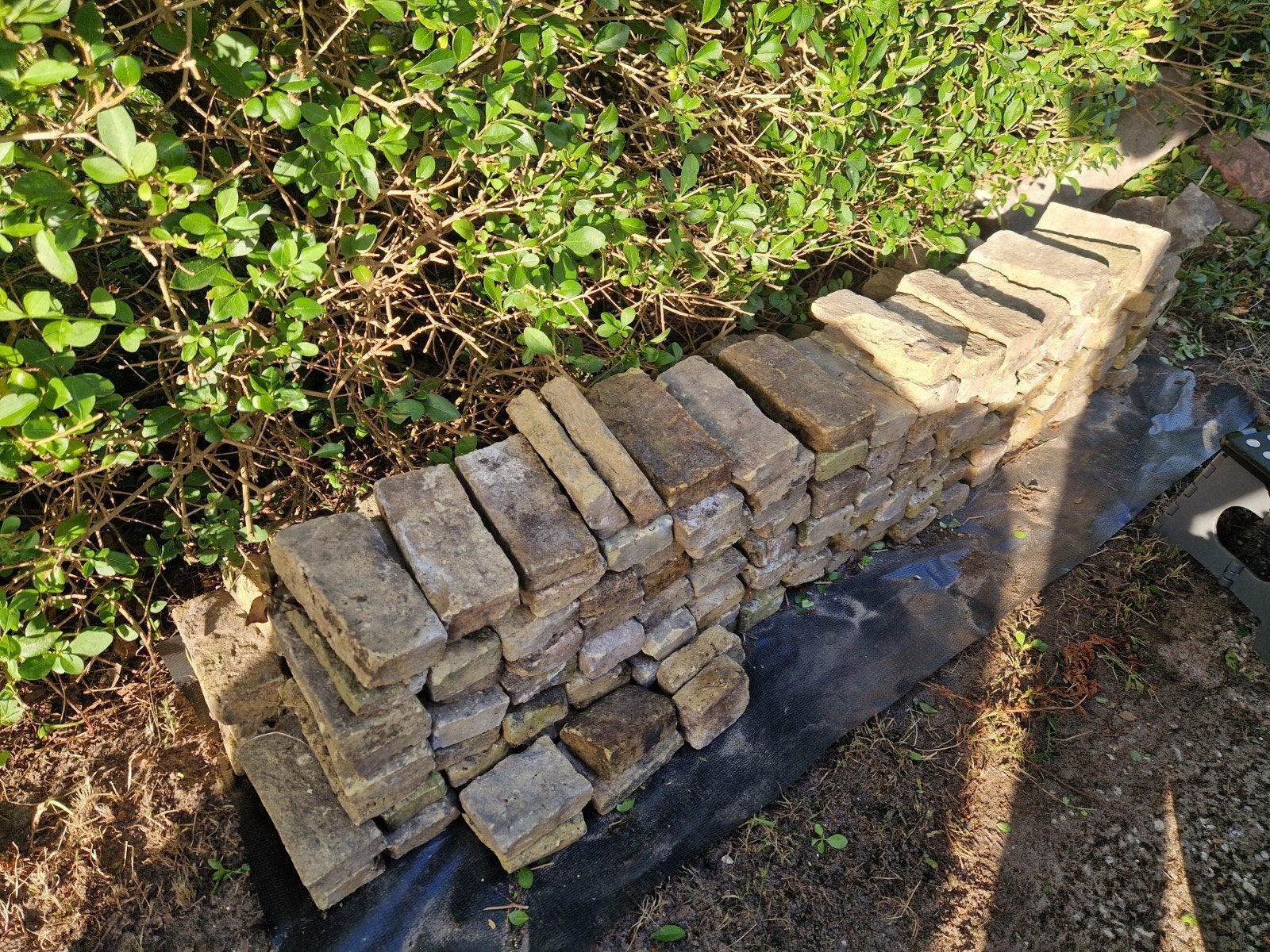 Friese geeltjes stenen circa 4,5 m2, Tuin en Terras, Tegels en Klinkers, Gebruikt, Klinkers, Beton, Ophalen