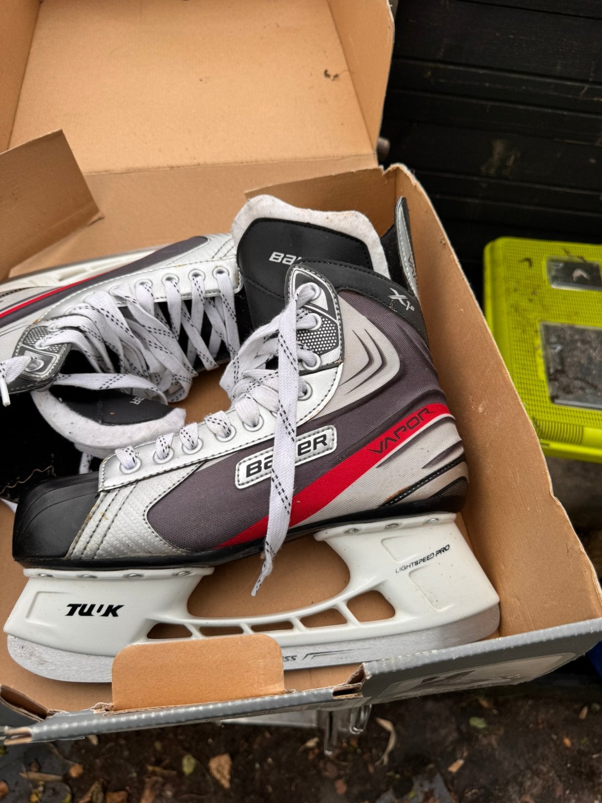 Bauer ijshockey schaatsen maat 9, Sport en Fitness, Ophalen, Zo goed als nieuw, Schaatsen