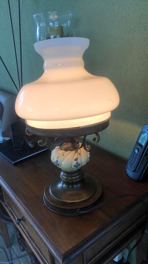 Oude tafellamp 40 cm hoog porselein en koper, Ophalen of Verzenden