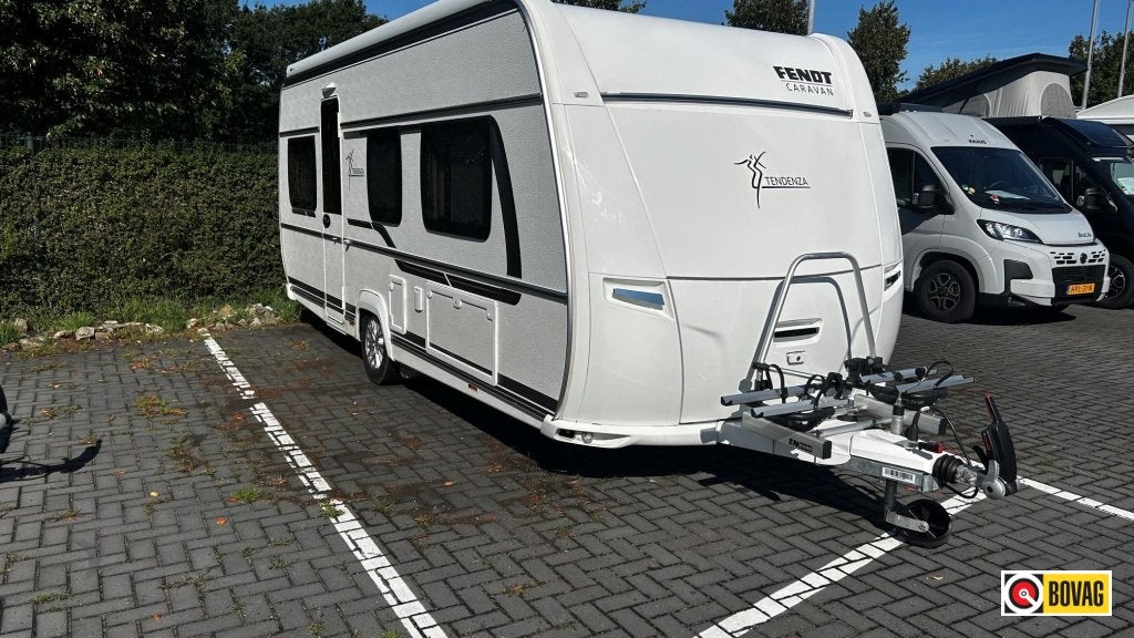 Fendt Tendenza 515 SG Fietsendrager, res. wiel & beu, Caravans en Kamperen, Overige typen, Rondzit, Bedrijf, Kachel