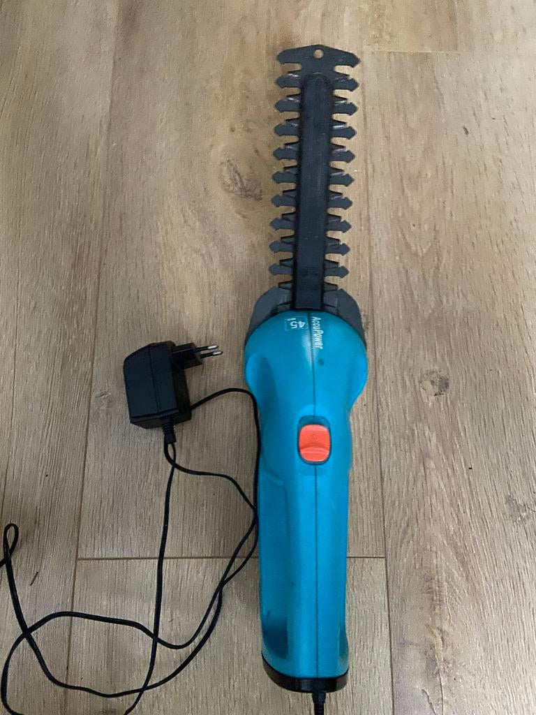 Gardena snoeischaar (elektrisch), Ophalen, Gebruikt
