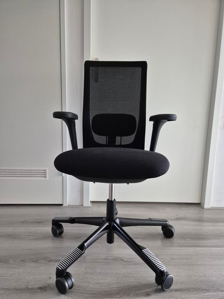 HAG Futu Bureaustoel Zwart, office chair NEW, Zwart, Nieuw, Ophalen of Verzenden, Bureaustoel