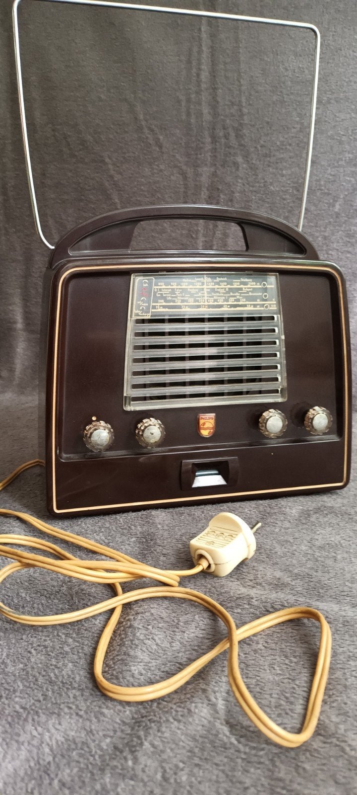 Vintage Philips buizenradio uit de jaren '50 - werkend, Ophalen of Verzenden, Gebruikt, Radio
