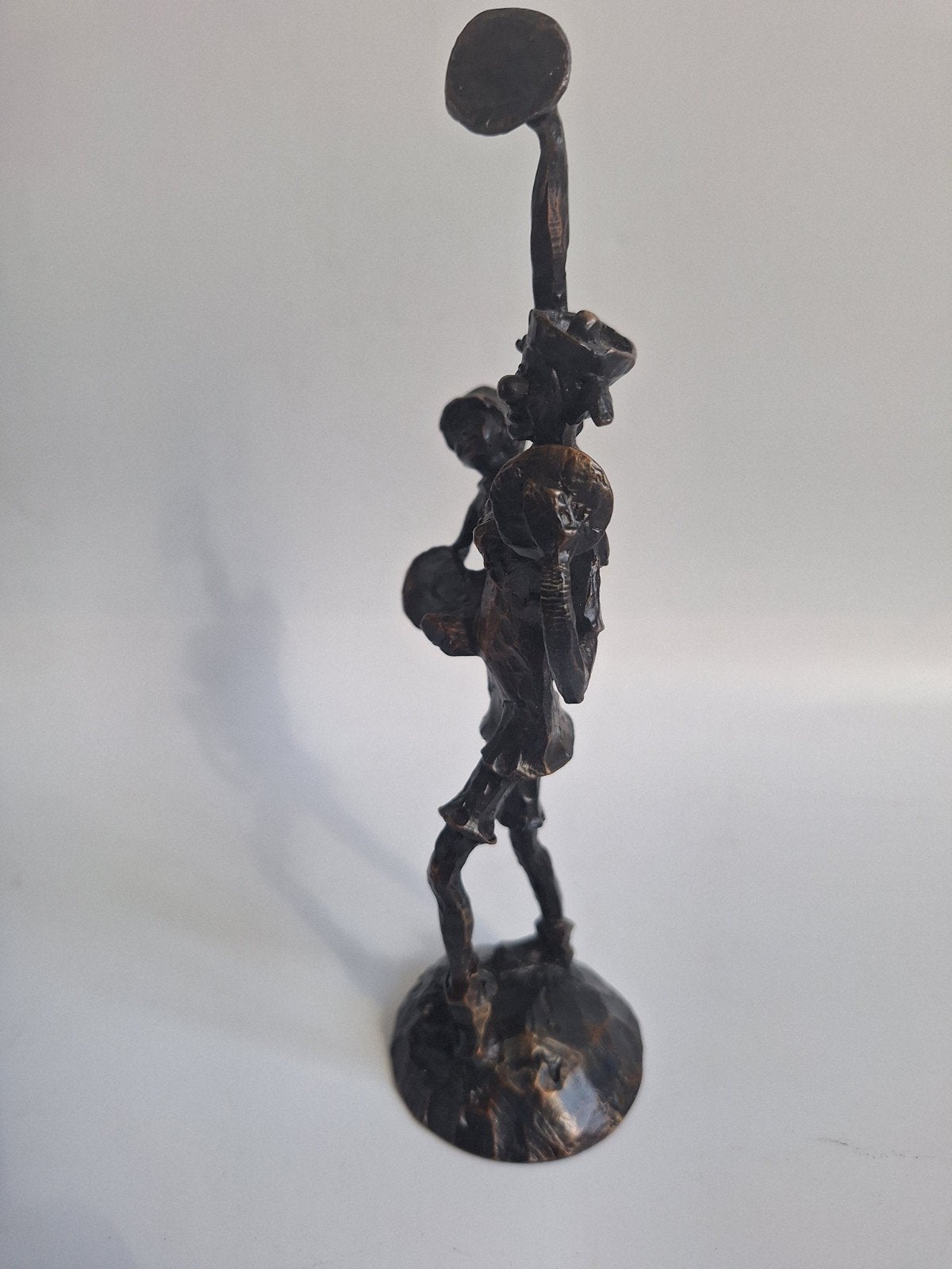 Mooie verbronsd clinic clown beeldje.
18,5 x 7 x 5 cm, Ophalen
