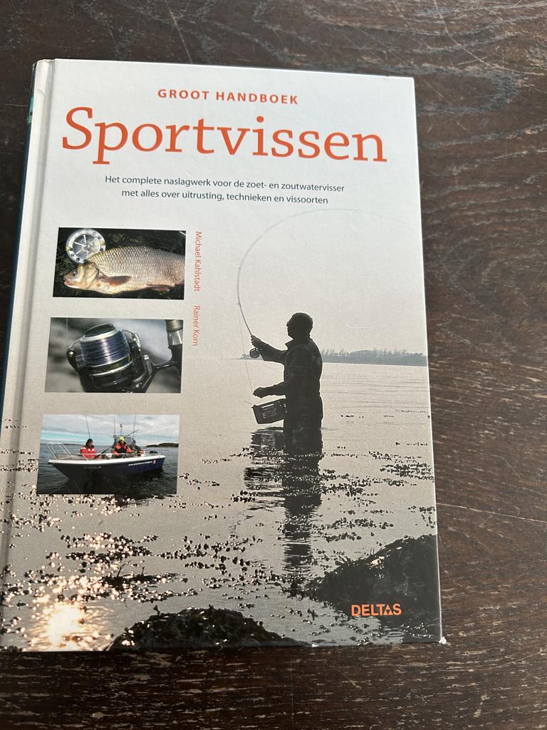 Sportvissen Groot Handboek, Boeken, Diverse auteurs, Ophalen of Verzenden, Zo goed als nieuw, Overige sporten