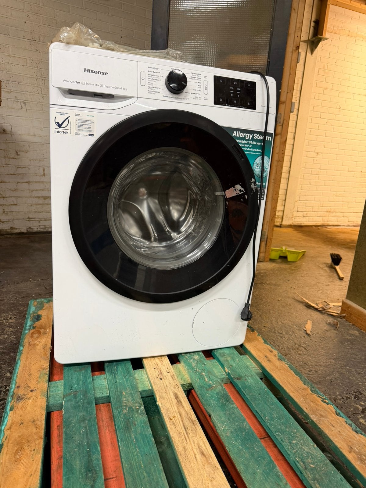 Hisense wasmachine, Ophalen, Zo goed als nieuw, 1200 tot 1600 toeren, 85 tot 90 cm