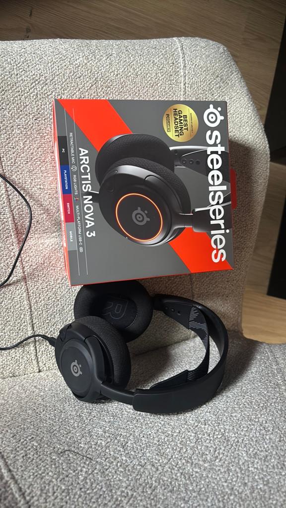 Steelseries Arctis, Ophalen of Verzenden, Nieuw, Op oor (supra aural), Overige merken