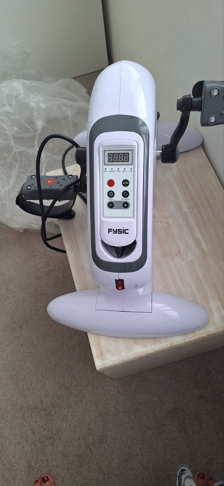 Fysic Stoelfiets - Compacte Hometrainer voor Thuis, Ophalen, Kunststof, Zo goed als nieuw, Stoelfiets