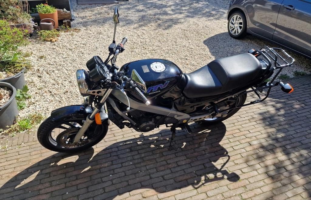Honda NTV 650 te koop,, Motoren, Cardan-aandrijving, 2 cilinders, Motorrijbewijs A, Gebruikt