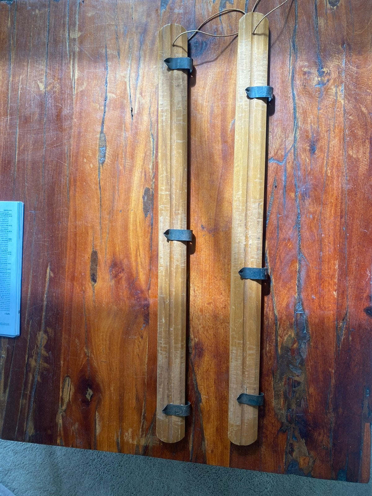 Vintage krantenstokken, 2 sets, Ophalen of Verzenden