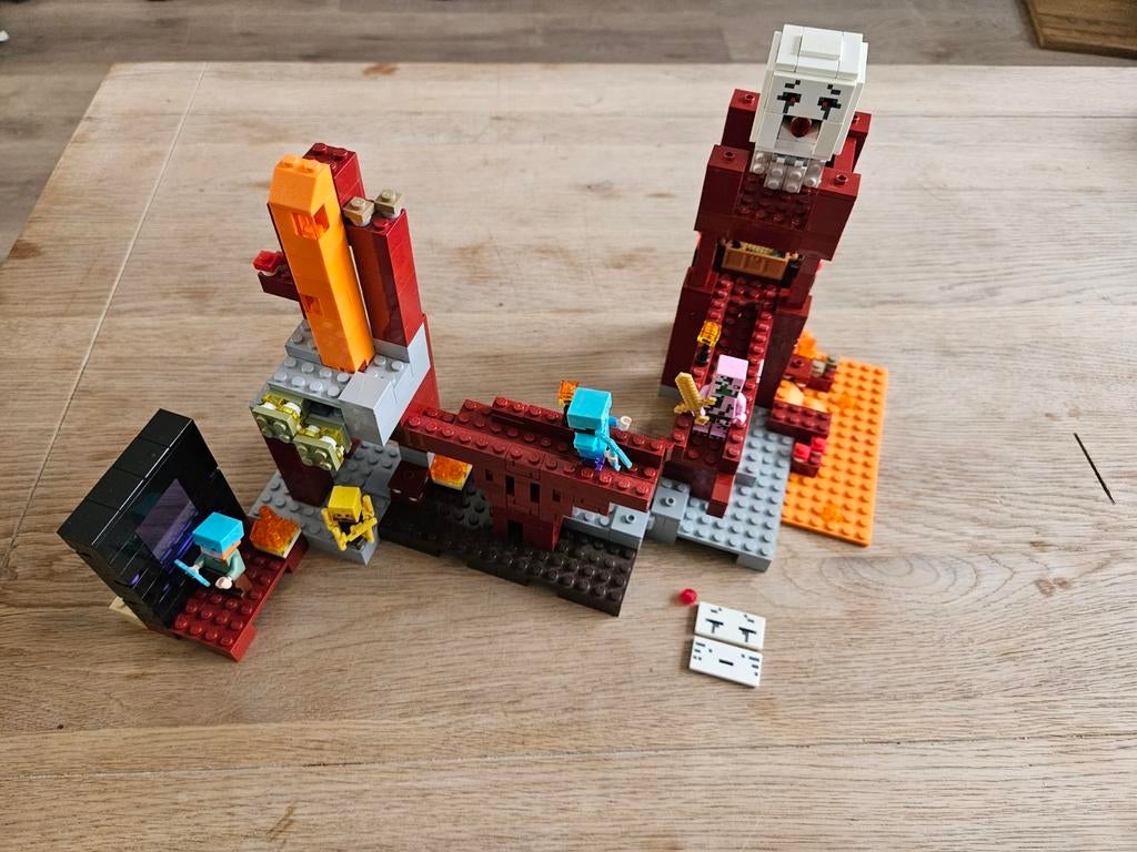 LEGO Minecraft 21122 De Netherfort compleet met boekje, Compleet, Gebruikt, Minecraft, Lego