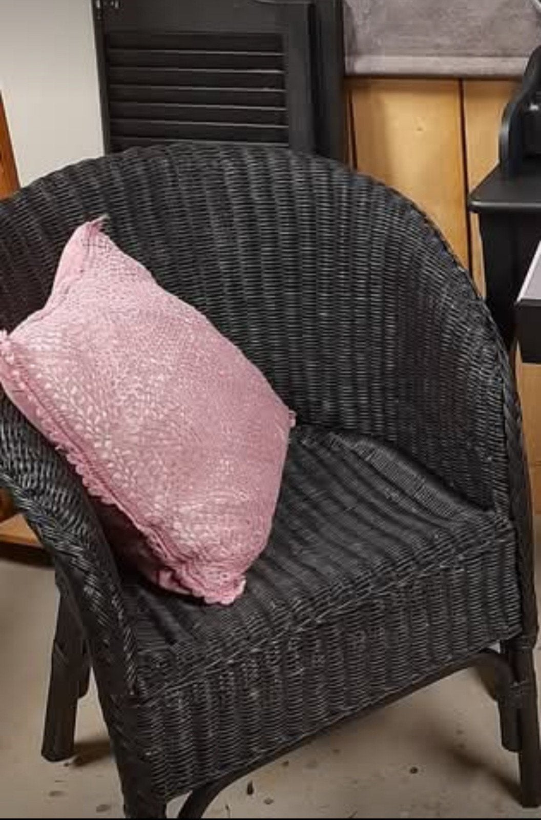 Landelijk, sober stoeltje, zetel, fauteuil, vintage stoel, Huis en Inrichting, Stoelen, Ophalen, Zwart, Riet of Rotan, Zo goed als nieuw