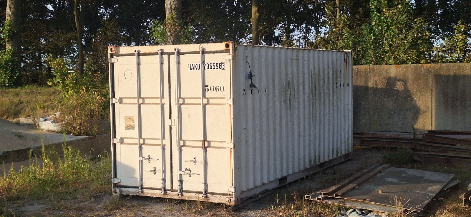 zeecontainer. 20 ft met verlichting., Ophalen
