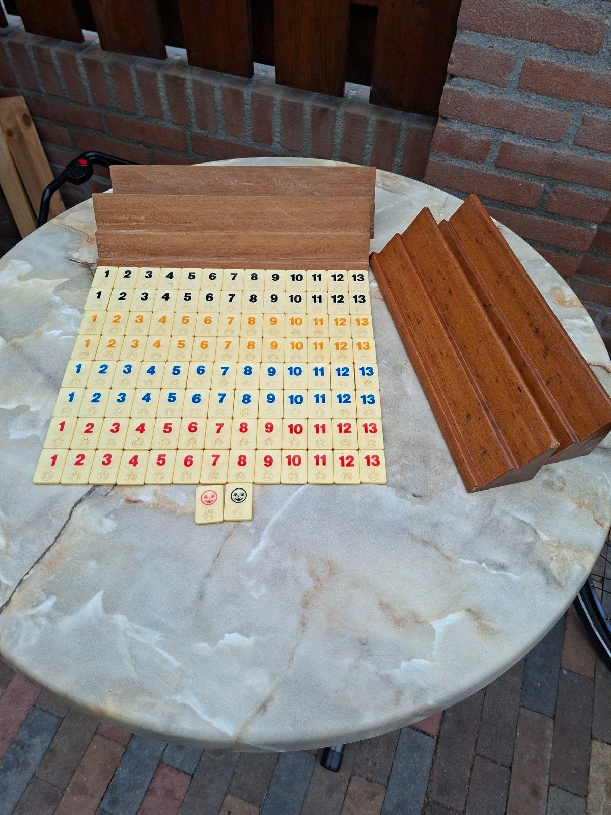 Rummikub spel met houten plankjes en zakje, Drie of vier spelers, Ophalen, Gebruikt