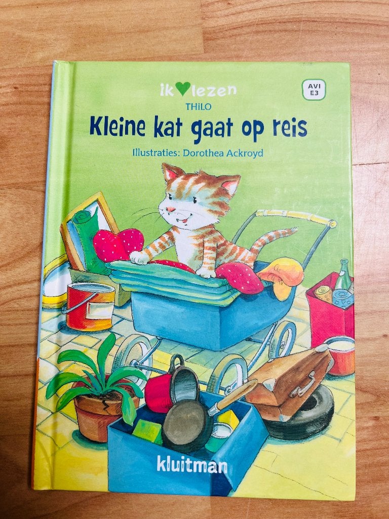Kleine kat gaat op reis - BOEK E3, Boeken, Fictie algemeen, Jongen of Meisje, Kluitman, Ophalen of Verzenden