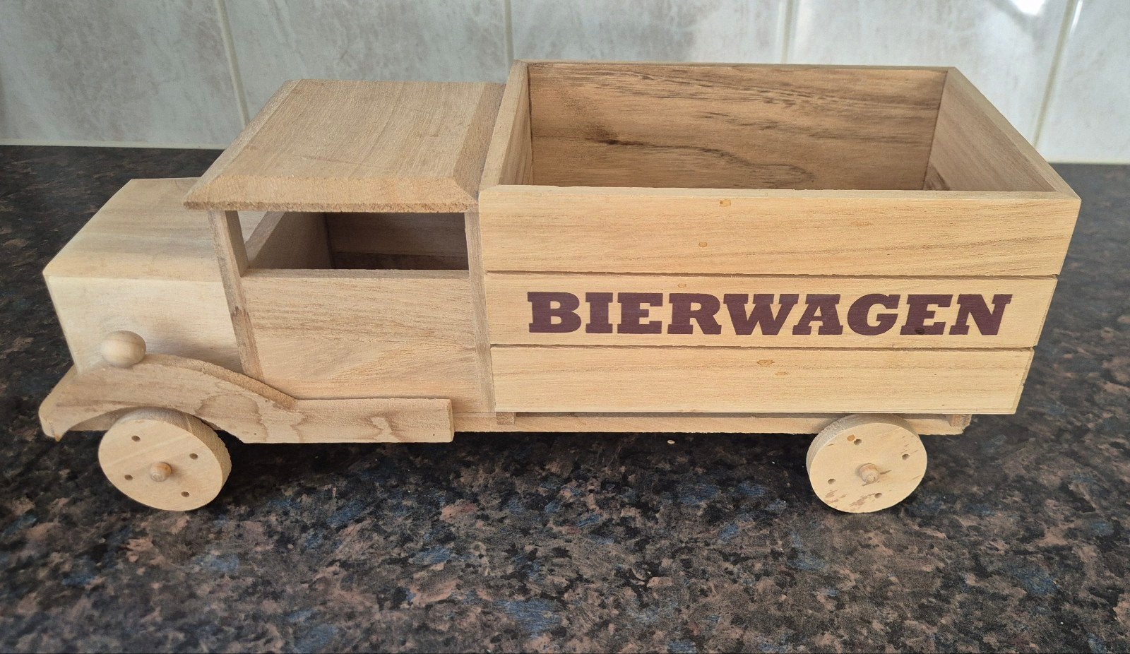 Houten bierwagen. Passen flesjes en blikjes bier in., Ophalen of Verzenden, Zo goed als nieuw, Overige merken