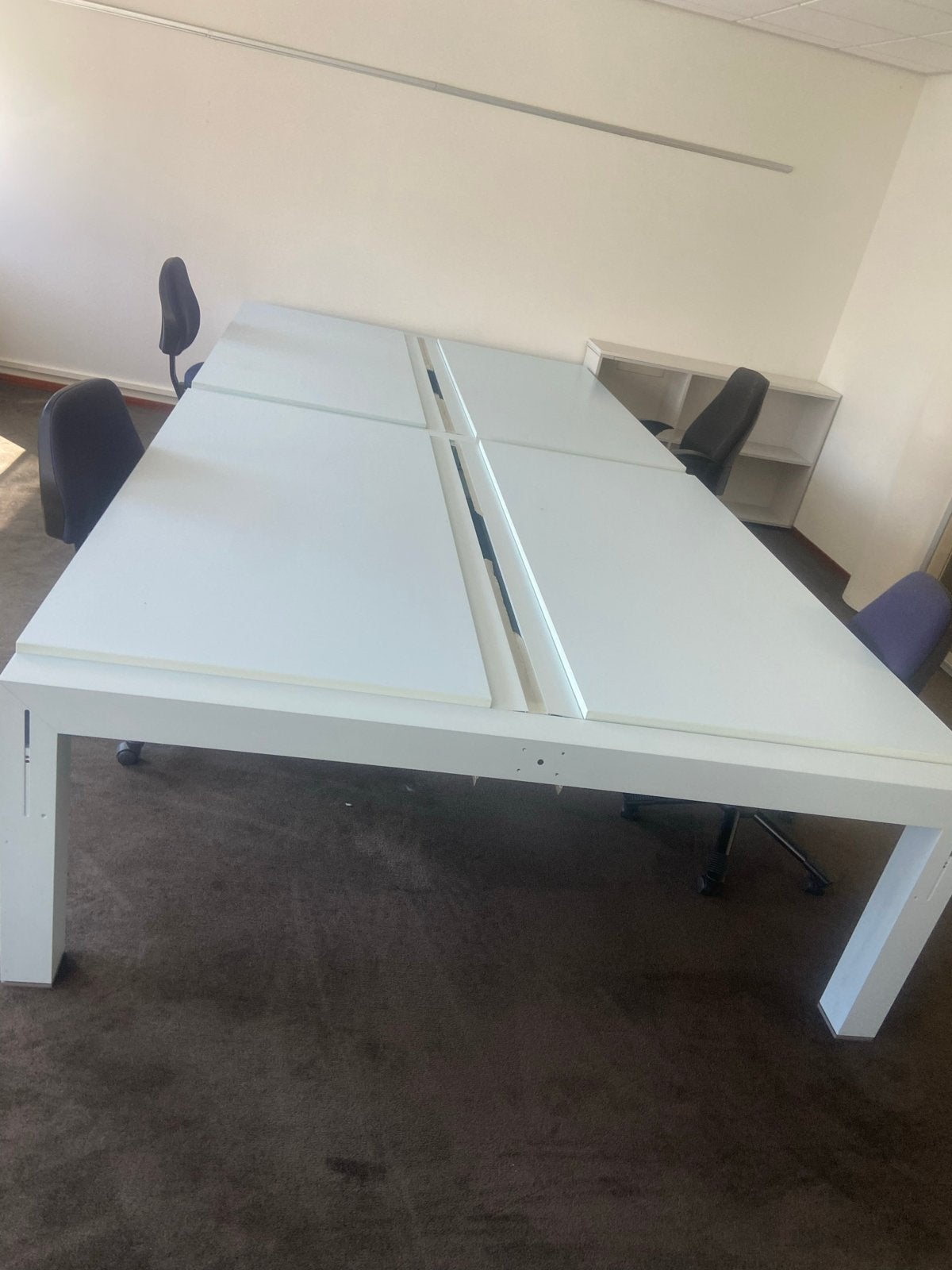 4 Kantoor Bureaus (4-2 meter), Huis en Inrichting, Bureaus, Gebruikt, Overige typen, Ophalen