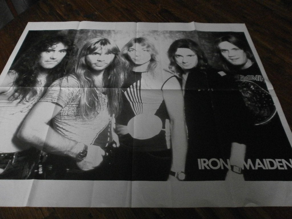 mooie xl zwart wit poster jaren 80  Iron Maiden, Verzamelen, Posters, Verzenden, Zo goed als nieuw, A1 t/m A3, Muziek